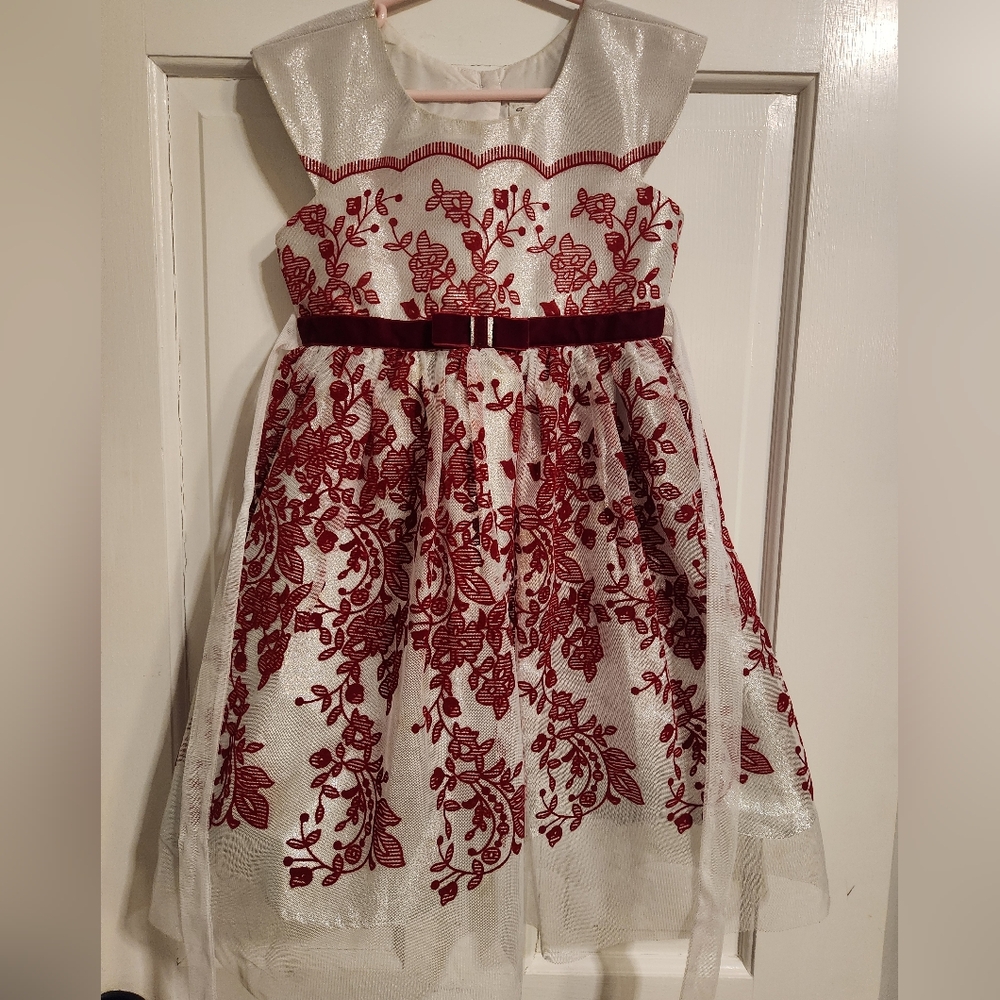 Jona Michelle Girl Party Dress Sz5, Red/White/Silver Sheen. Hollywood Glam.